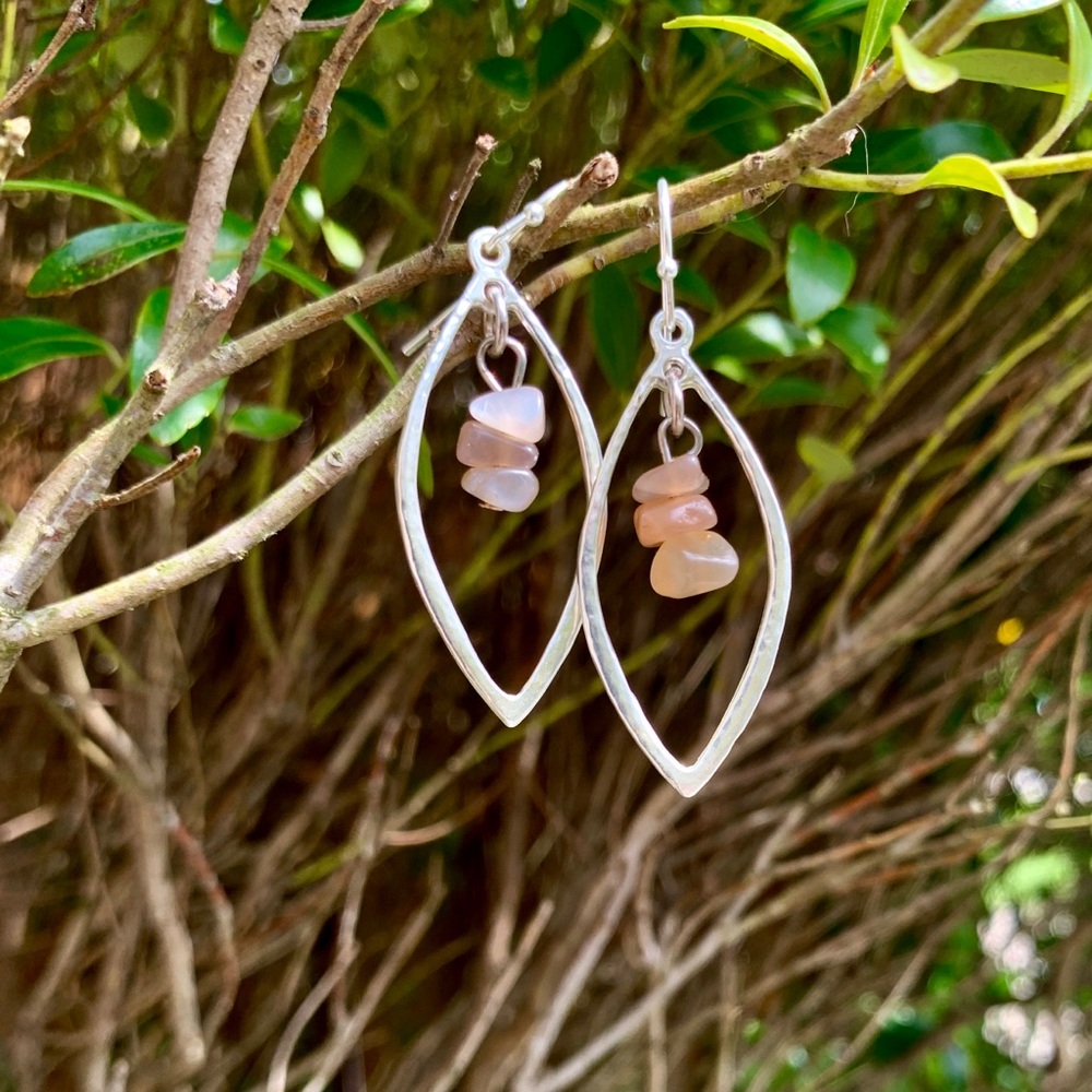 SOLD ✨Moonstone earrings